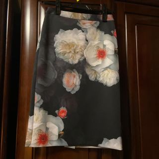 TED BAKER(ひざ丈スカート)のフリマアイテム一覧 TED BAKER(ひざ丈スカート)のフリマアイテム一覧