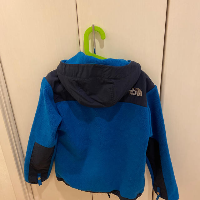 THE NORTH FACE(ザノースフェイス)のTHE NORTH FACE キッズ　7-8才　フリース キッズ/ベビー/マタニティのキッズ服男の子用(90cm~)(ジャケット/上着)の商品写真