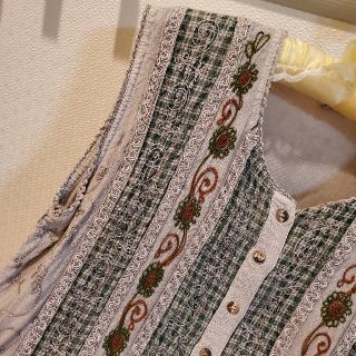 ロキエ(Lochie)のヴィンテージ エスニック 刺繍 ノースリーブブラウス(シャツ/ブラウス(半袖/袖なし))