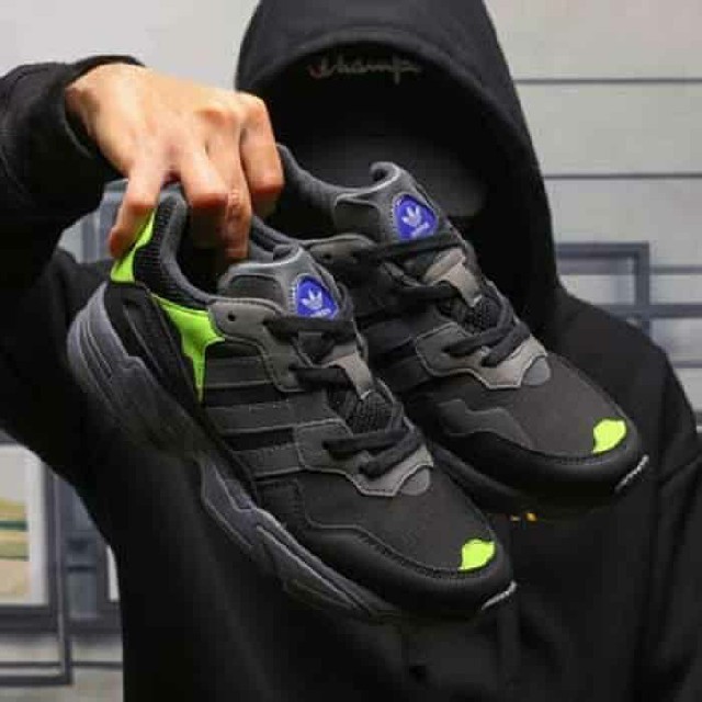 adidas(アディダス)の定11800円超限定ビッグサイズ29.5!アディダスヤング-96新品スニーカー! メンズの靴/シューズ(スニーカー)の商品写真