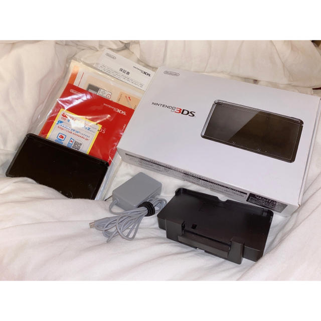 3DS本体　付属品全てあり