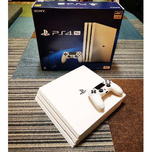 エンタメホビー【超美品】PlayStation4 Pro  1TB  現行モデル  ホワイト