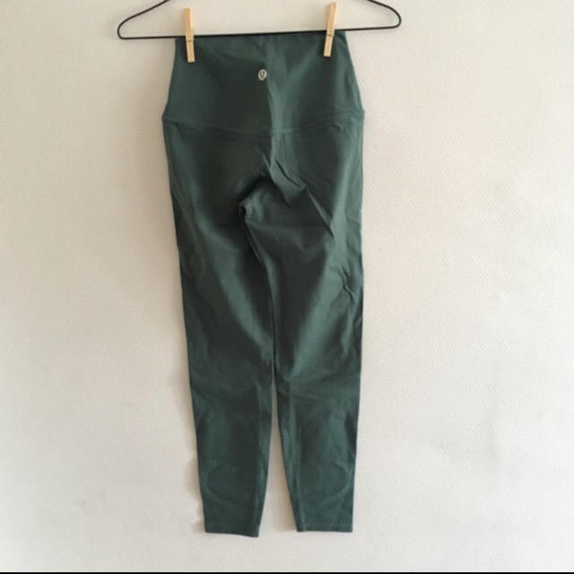 lululemon(ルルレモン)の*outlet* size4 pants lululemon  スポーツ/アウトドアのトレーニング/エクササイズ(ヨガ)の商品写真