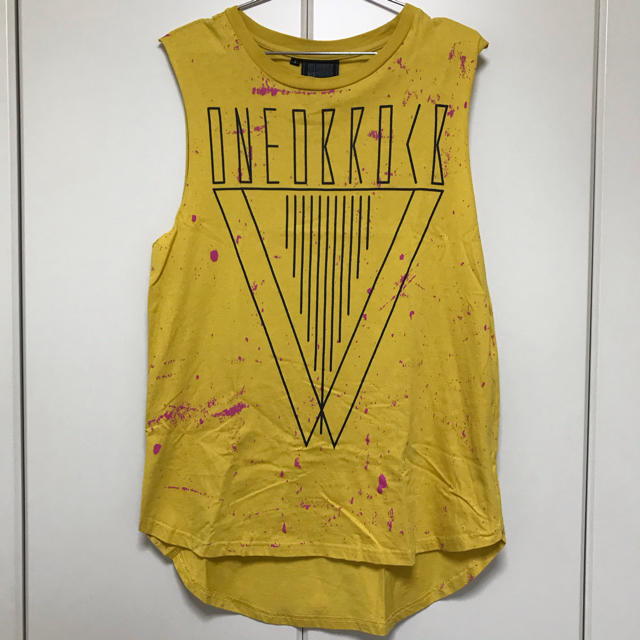 ONE OK ROCK(ワンオクロック)のONE OK ROCK ワンオク　taka着用　渚園ライブ　タンクトップ　S エンタメ/ホビーのタレントグッズ(ミュージシャン)の商品写真