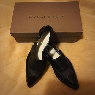 チャールズアンドキース(Charles and Keith)のCHARLES & KEITH(ローファー/革靴)