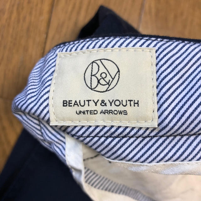 BEAUTY&YOUTH UNITED ARROWS(ビューティアンドユースユナイテッドアローズ)のBEAUTY&YOUTH サブリナ　パンツ レディースのパンツ(クロップドパンツ)の商品写真