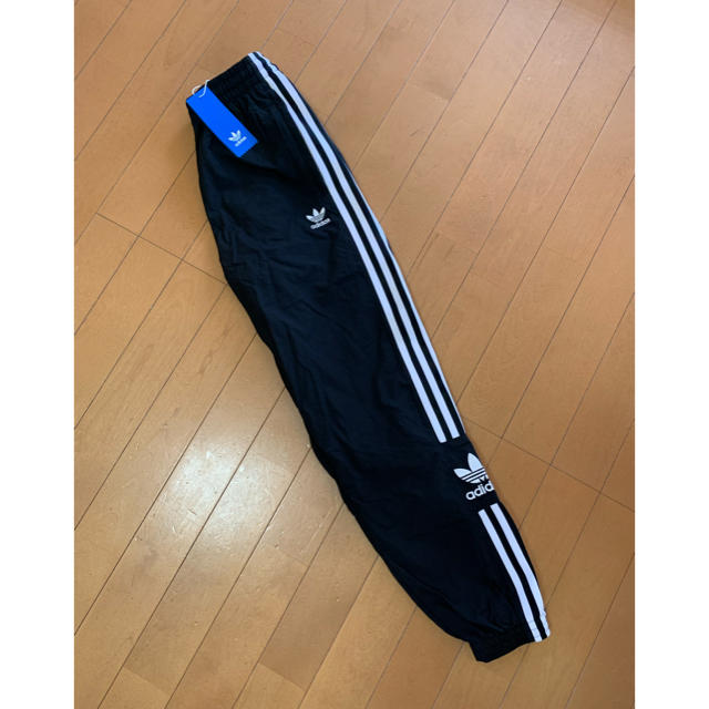 adidas(アディダス)のadidasトラックパンツ レディースのパンツ(その他)の商品写真