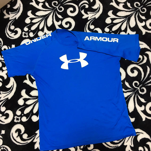 UNDER ARMOUR(アンダーアーマー)の専用　アンダーアーマー  キッズ/ベビー/マタニティのキッズ服男の子用(90cm~)(Tシャツ/カットソー)の商品写真