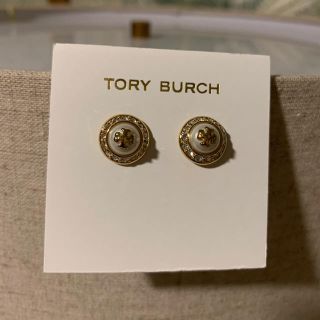 トリーバーチ(Tory Burch)の【新品・未使用】トリーバーチ ピアス ロゴ パール(ピアス)