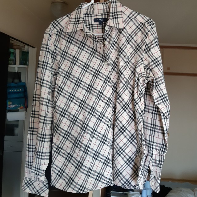 BURBERRY(バーバリー)のバーバリー　シャツ レディースのトップス(シャツ/ブラウス(長袖/七分))の商品写真