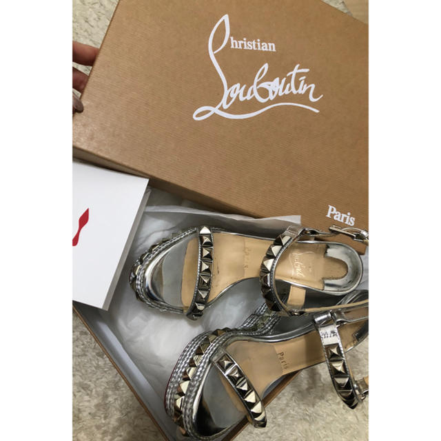 Christian Louboutin(クリスチャンルブタン)のクリスチャンルブタン カタクロウ 34 レディースの靴/シューズ(サンダル)の商品写真