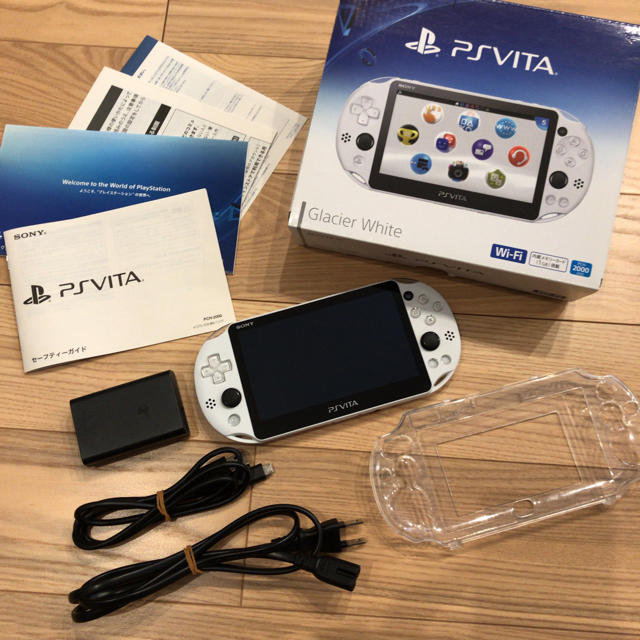 日本最大のブランド PSvita その他ソフト wifi ホワイト PCH-2000 携帯用ゲーム本体