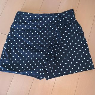 ザラ(ZARA)の水玉ショートパンツ(パンツ/スパッツ)