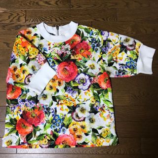 ドルチェアンドガッバーナ(DOLCE&GABBANA)の週末限定お値下げ‼️ドルガバ   ドルチェ&ガッバーナ  　トップス　花柄　(カットソー(半袖/袖なし))