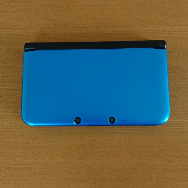 ニンテンドー3DS(ニンテンドー3DS)のNintendo 3DS  LL 本体ブルー/ブラック エンタメ/ホビーのゲームソフト/ゲーム機本体(携帯用ゲーム機本体)の商品写真