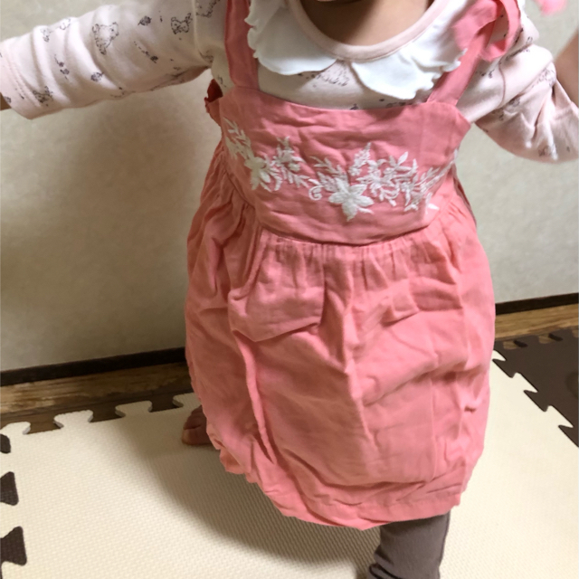 babyGAP(ベビーギャップ)のベビーギャップ   ワンピース　セット　刺繍 キッズ/ベビー/マタニティのベビー服(~85cm)(ワンピース)の商品写真