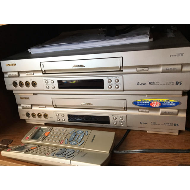 TOSHIBA アリーナ　VHS ビデオプレーヤー　ビデオデッキ　セット