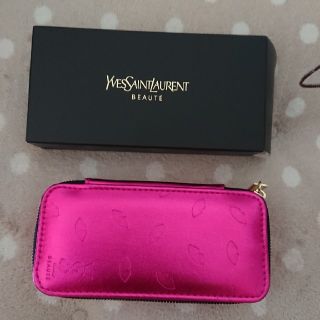 イヴサンローランボーテ(Yves Saint Laurent Beaute)のめっちゃ可愛いピンクです！【新品】イヴ・サンローラン ブラシケース(コフレ/メイクアップセット)