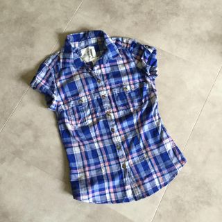 エイチアンドエム(H&M)のH &M新品ブラウス34(シャツ/ブラウス(半袖/袖なし))