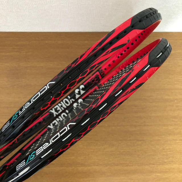 YONEX(ヨネックス)の【お得セット】YONEX VcoreSV98 2本セット スポーツ/アウトドアのテニス(ラケット)の商品写真