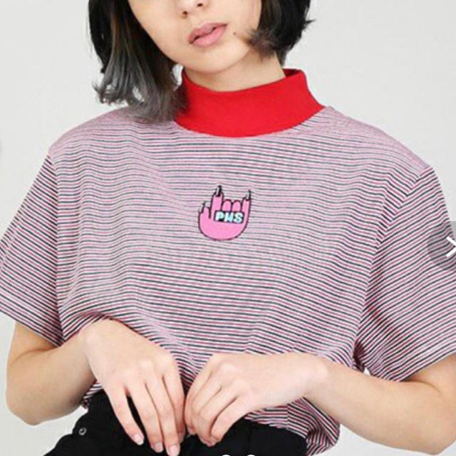 PUNYUS(プニュズ)の【PUNYUS】タートルネックTシャツ赤 レディースのトップス(Tシャツ(半袖/袖なし))の商品写真