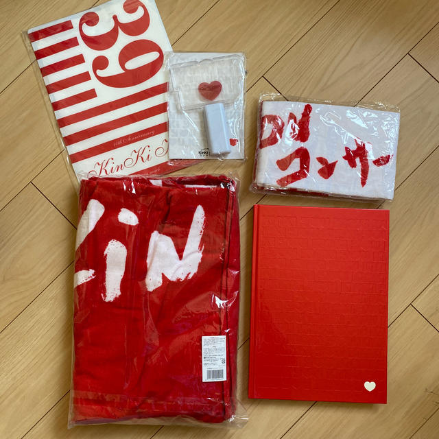 KinKi Kids(キンキキッズ)の【ホッペ様専用】KinKi Kids/ kinki youコンサート　 エンタメ/ホビーのタレントグッズ(アイドルグッズ)の商品写真