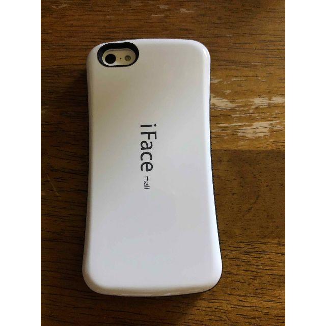 Apple(アップル)のiPhone5c ホワイト 32GB Docomo スマホ/家電/カメラのスマートフォン/携帯電話(スマートフォン本体)の商品写真