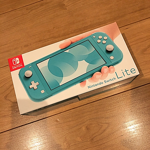 新品 ニンテンドー スイッチライト Switch right 任天堂 本体