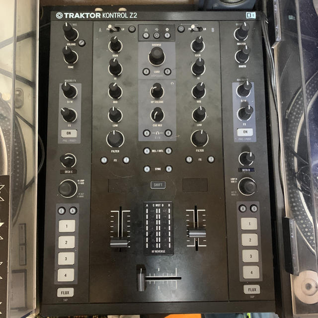 TRAKTOR KONTROL Z2 DJミキサー おまけ多数 www.krzysztofbialy.com