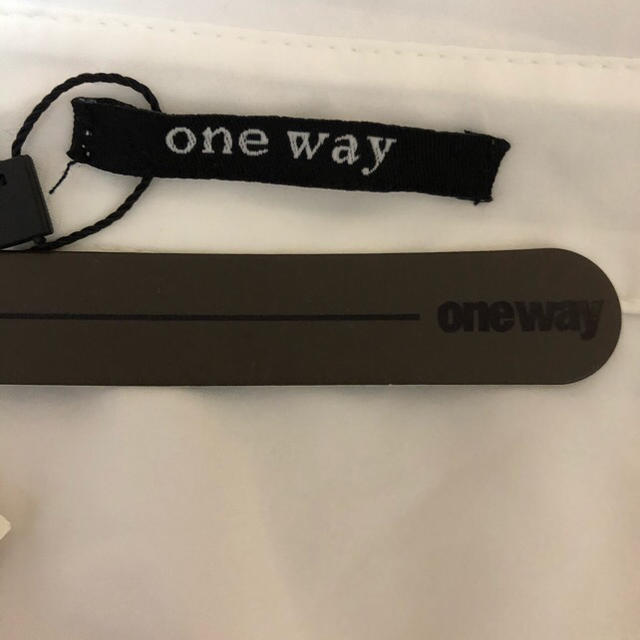 one*way(ワンウェイ)の☆新品!! one way シャツ☆ レディースのトップス(シャツ/ブラウス(長袖/七分))の商品写真