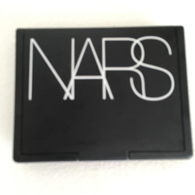 NARS(ナーズ)のナーズハイライト コスメ/美容のベースメイク/化粧品(フェイスカラー)の商品写真