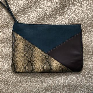 ザラ(ZARA)のZARA ザラ クラッチバッグ(クラッチバッグ)