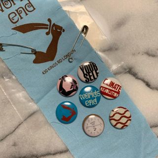 ヴィヴィアン(Vivienne Westwood) ノベルティ バッジ/ピンバッジの通販