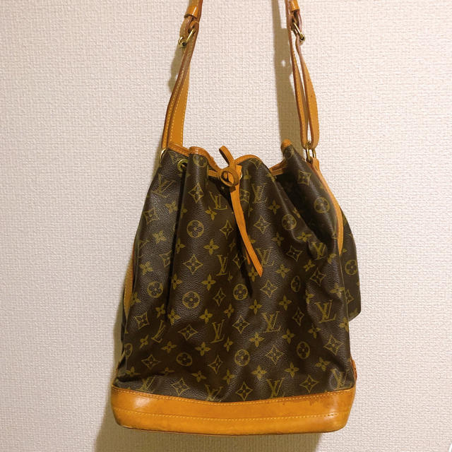 LOUIS VUITTON(ルイヴィトン)のLOUIS VUITTON モノグラム　ノエ ショルダーバッグ　ルイヴィトン レディースのバッグ(ショルダーバッグ)の商品写真