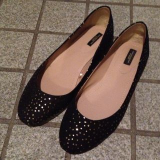 ザラ(ZARA)の★ZARA★キラキラぺたんこパンプス(ハイヒール/パンプス)