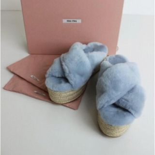 最終お値下げ☆MIUMIU ファー サンダル-
