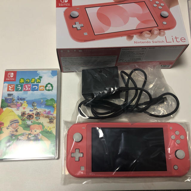 ニンテンドースイッチライト　どう森　コーラルピンク