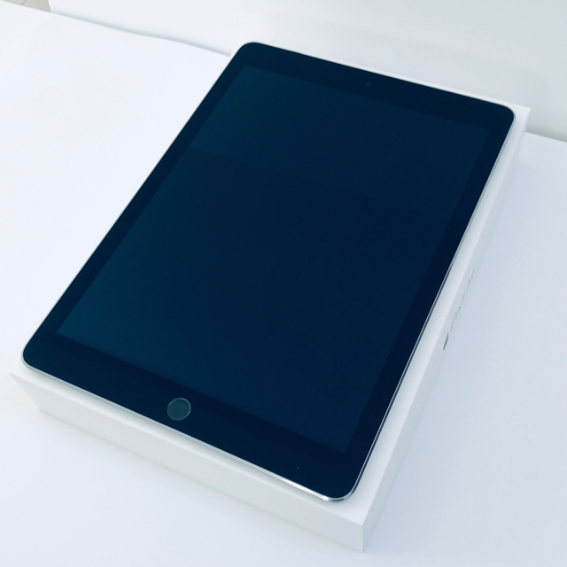 iPad - iPad Air2 Wi-Fi 64GBの通販 by なお's shop|アイパッドならラクマ お得超歓迎