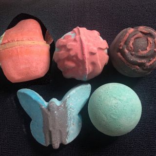 ラッシュ(LUSH)のLUSH 期限間近 5/17までの出品(入浴剤/バスソルト)