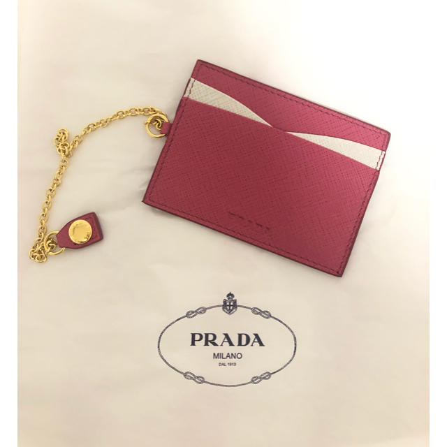 PRADA(プラダ)のPRADA パスケース レディースのファッション小物(パスケース/IDカードホルダー)の商品写真