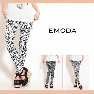 エモダ(EMODA)のEMODA★スキニー(スキニーパンツ)