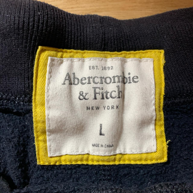 Abercrombie&Fitch(アバクロンビーアンドフィッチ)のアバクロ　スウェットパンツ メンズのパンツ(ショートパンツ)の商品写真