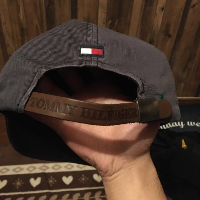 TOMMY(トミー)のtommy ローキャップ　最終価格　26日掲載終了 メンズの帽子(キャップ)の商品写真