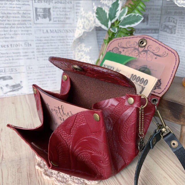 確認用　ハンドメイド 小銭入れ・財布 (華麗なBlack&Red薔薇✨) ハンドメイドのファッション小物(財布)の商品写真
