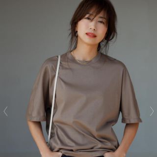 ドゥーズィエムクラス(DEUXIEME CLASSE)の最終価格です！FORME ブラウンTシャツ(Tシャツ(半袖/袖なし))