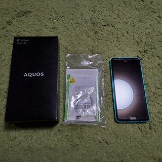 アクオス(AQUOS)のAQUOS R3 808SH 新品同様(スマートフォン本体)