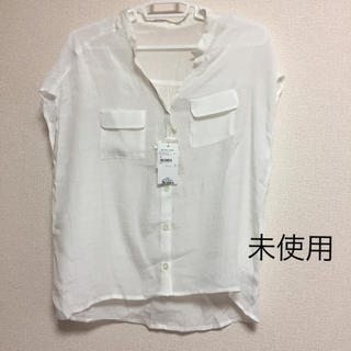 レトロガール(RETRO GIRL)の白シャツ(ノースリーブ)【未使用】(シャツ/ブラウス(半袖/袖なし))