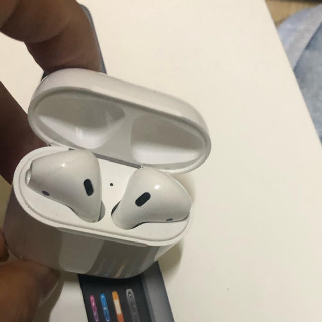 完動品　AirPods アップル正規品