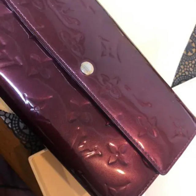 LOUIS VUITTON(ルイヴィトン)のルイヴィトン 長財布 ヴェルニ レディースのファッション小物(財布)の商品写真