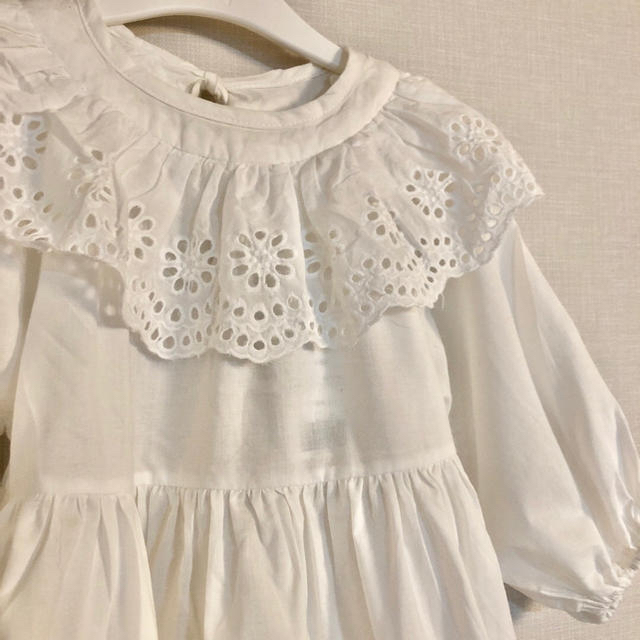 ZARA KIDS(ザラキッズ)のフリルワンピース 100 キッズ/ベビー/マタニティのキッズ服女の子用(90cm~)(ワンピース)の商品写真